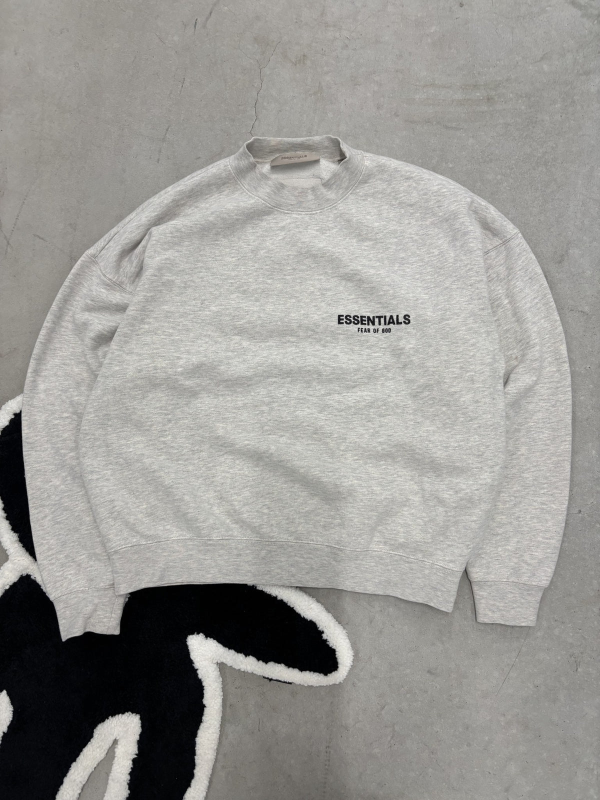 Fear Of God Essentials Crewneck Sz Small Oversized (Day 2)