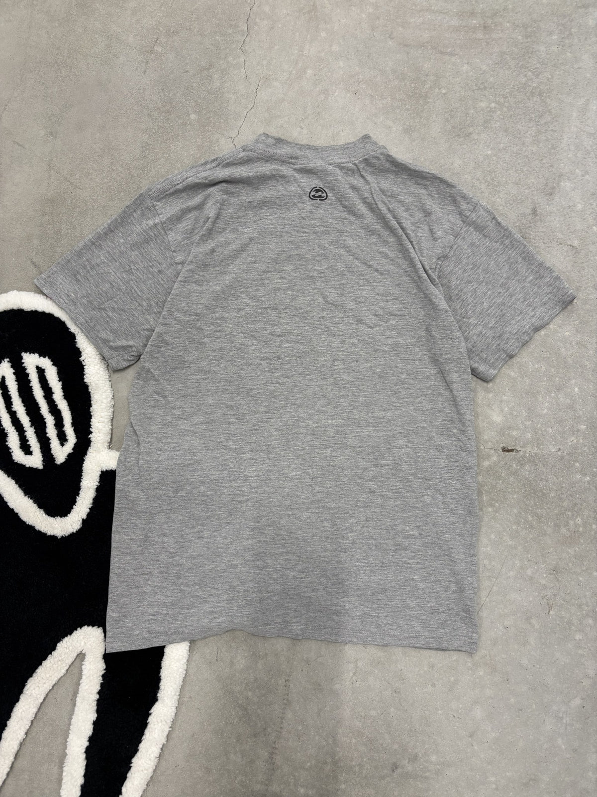 Vintage Billabong Grey Tee Sz Medium (Day 5)