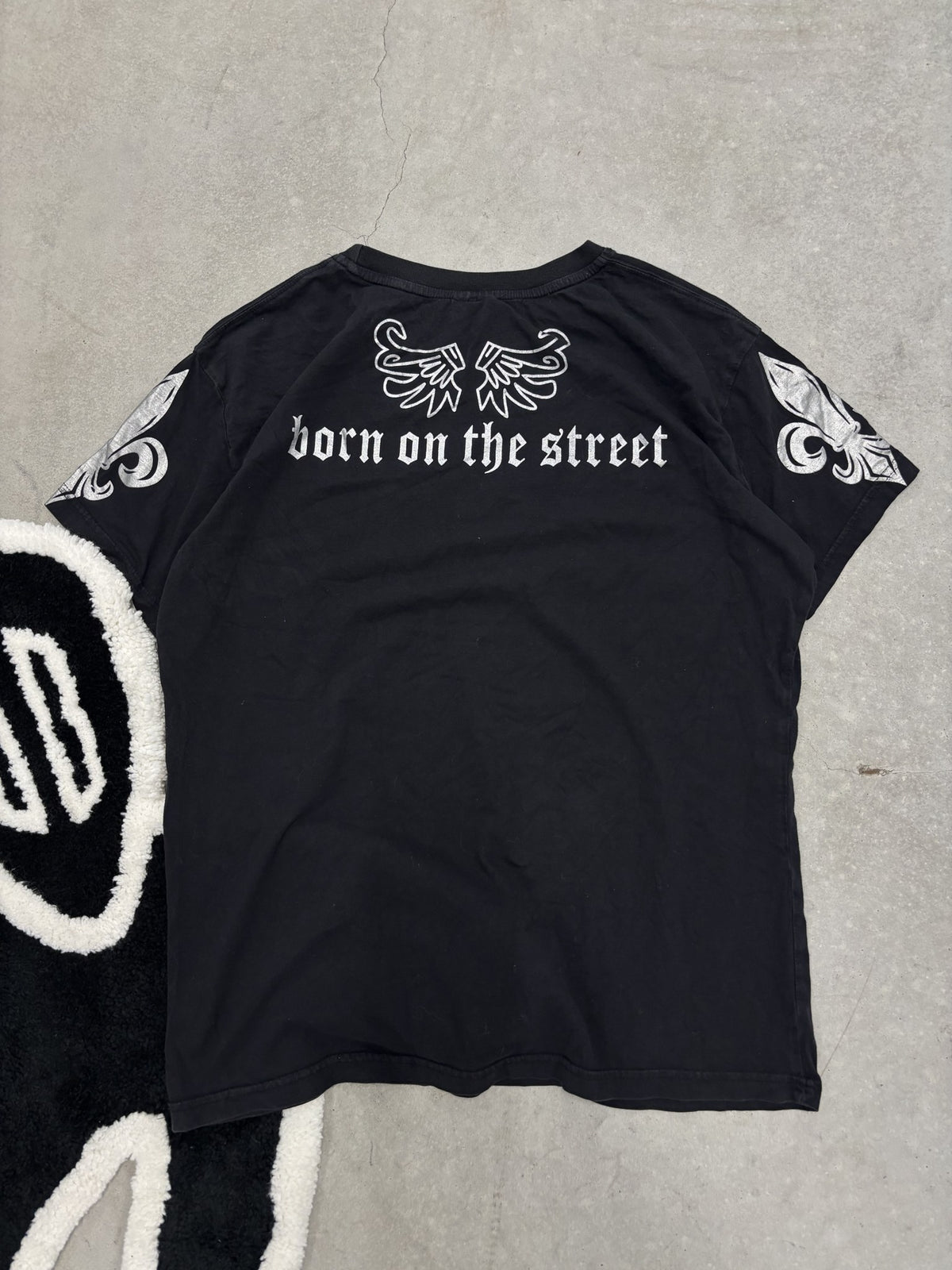 Smet "Born On The Street" Tee Sz Medium (Day 5)