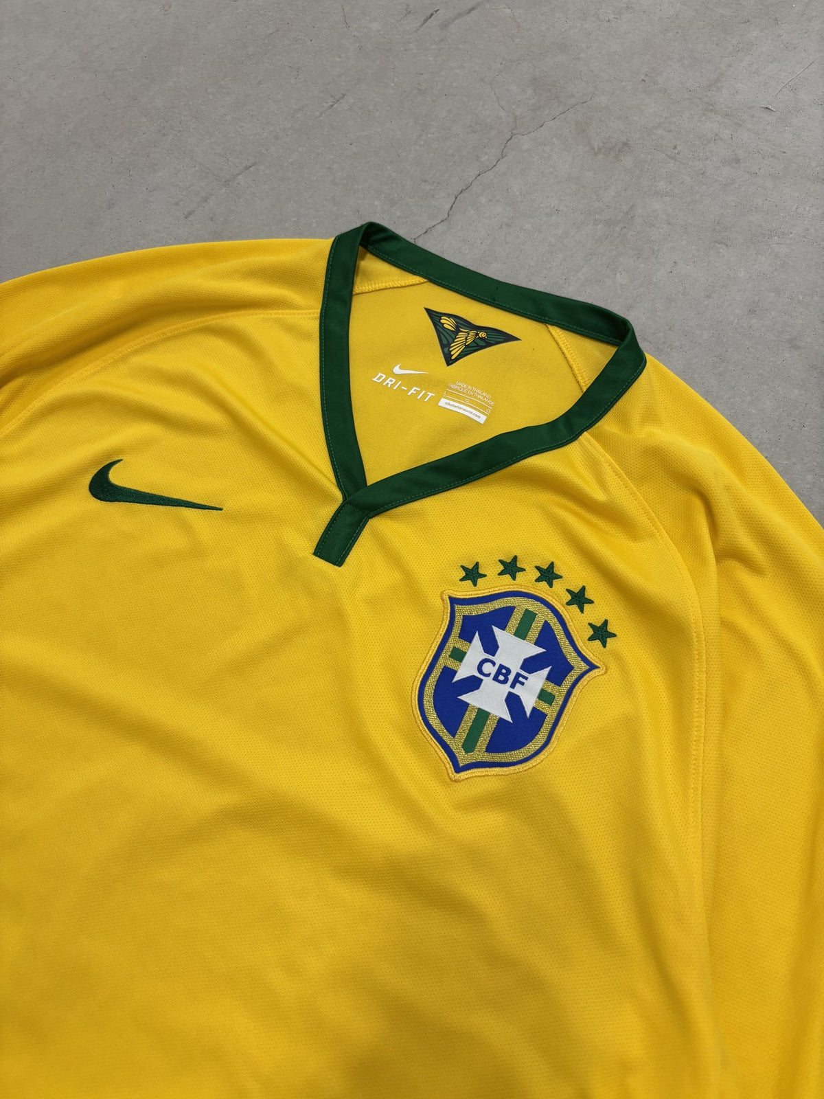 Nike 2014 Brazil National Team Jersey Size Large (Day 1)
