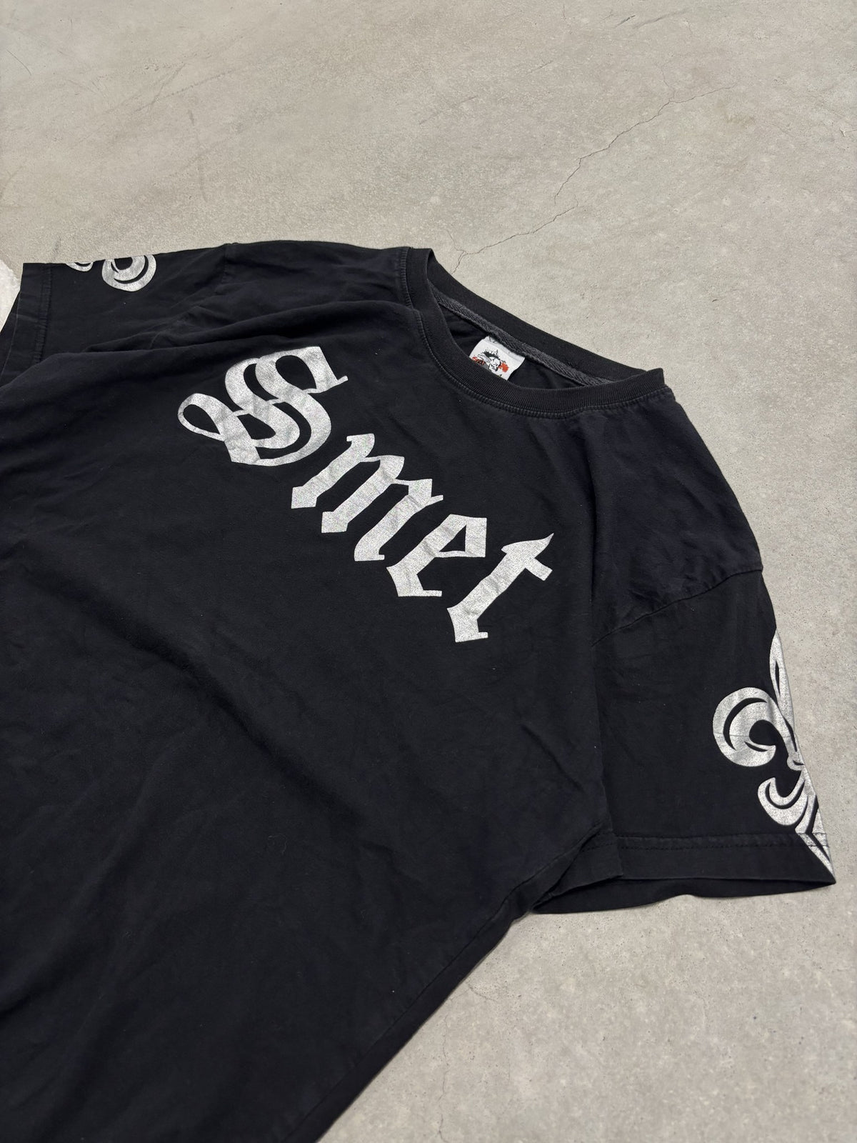Smet "Born On The Street" Tee Sz Medium (Day 5)