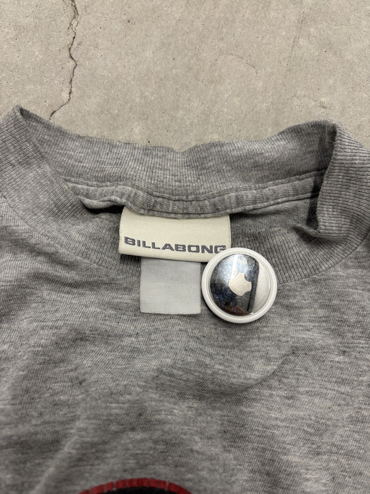Vintage Billabong Grey Tee Sz Medium (Day 5)