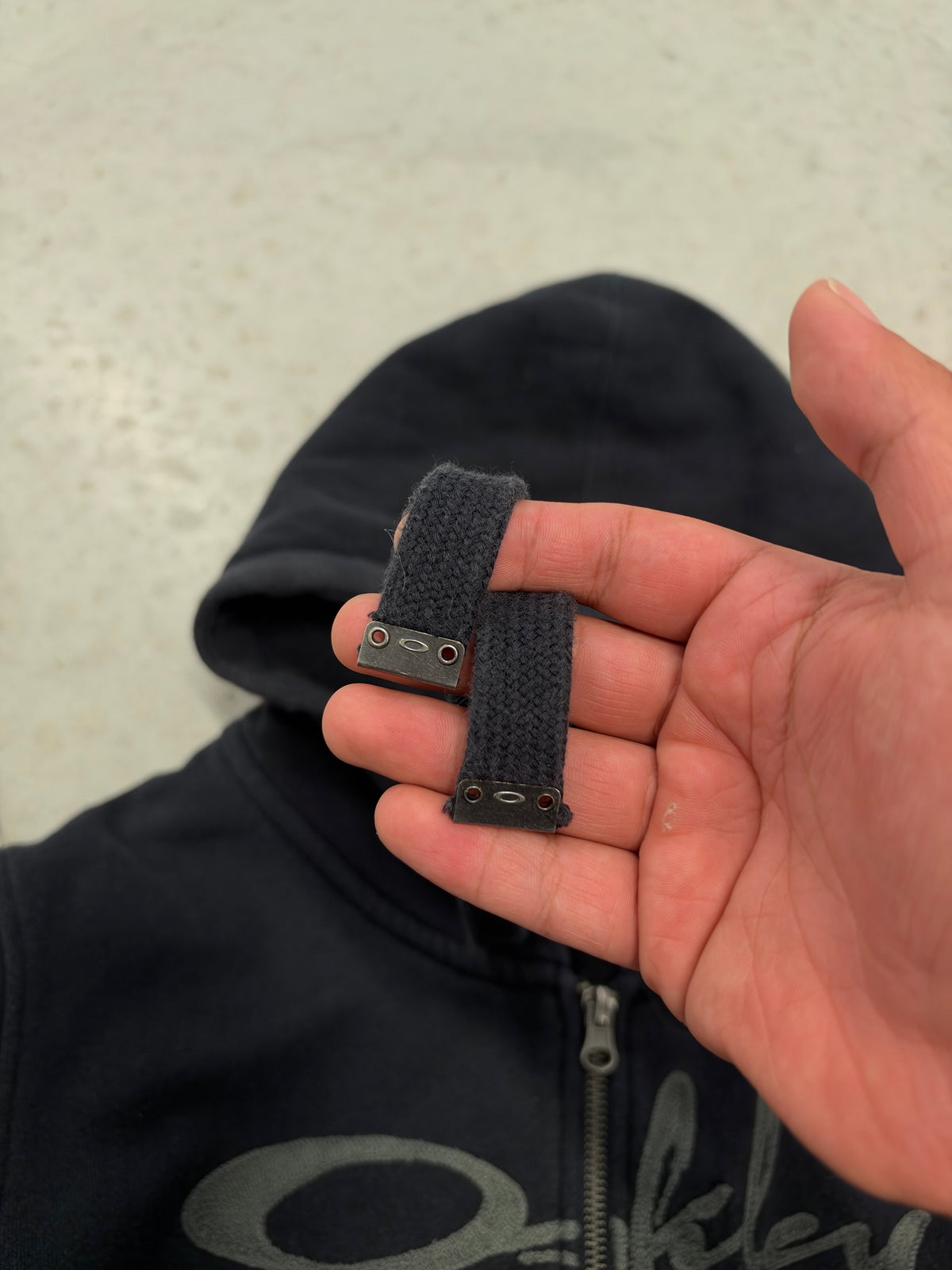 Oakley Zip Hoodie Charcoal Sz XLarge (Day 36)