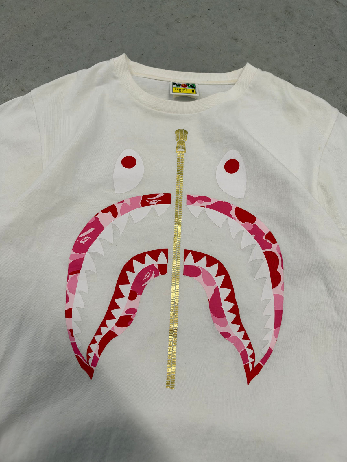 BAPE Shark Tee White Sz Medium (Day 36)