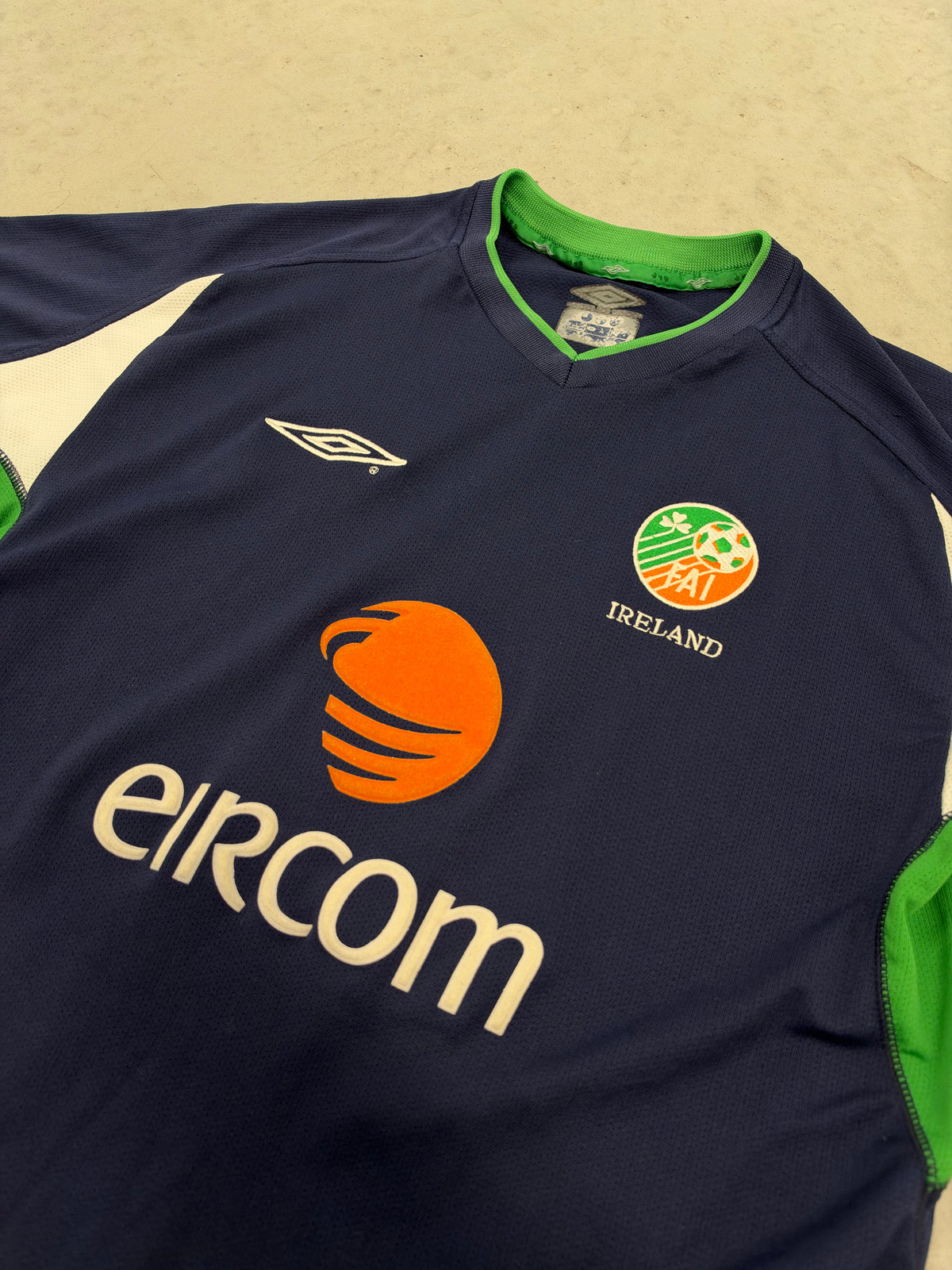 Ireland FAI eircom Umbro Jersey Navy Sz Large (Day 36)