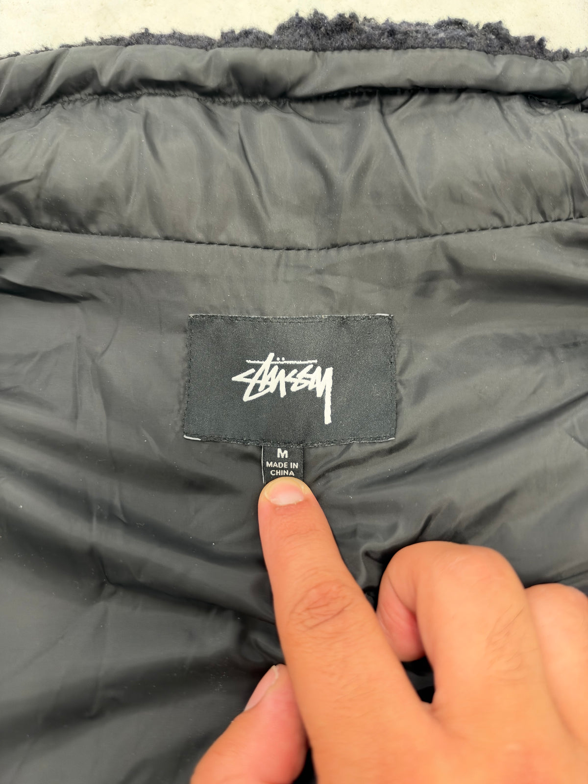 Stussy Convertible Sherpa Fleece Jacket Womens Medium Black Zip Off Sleeve Vest (Day 38)