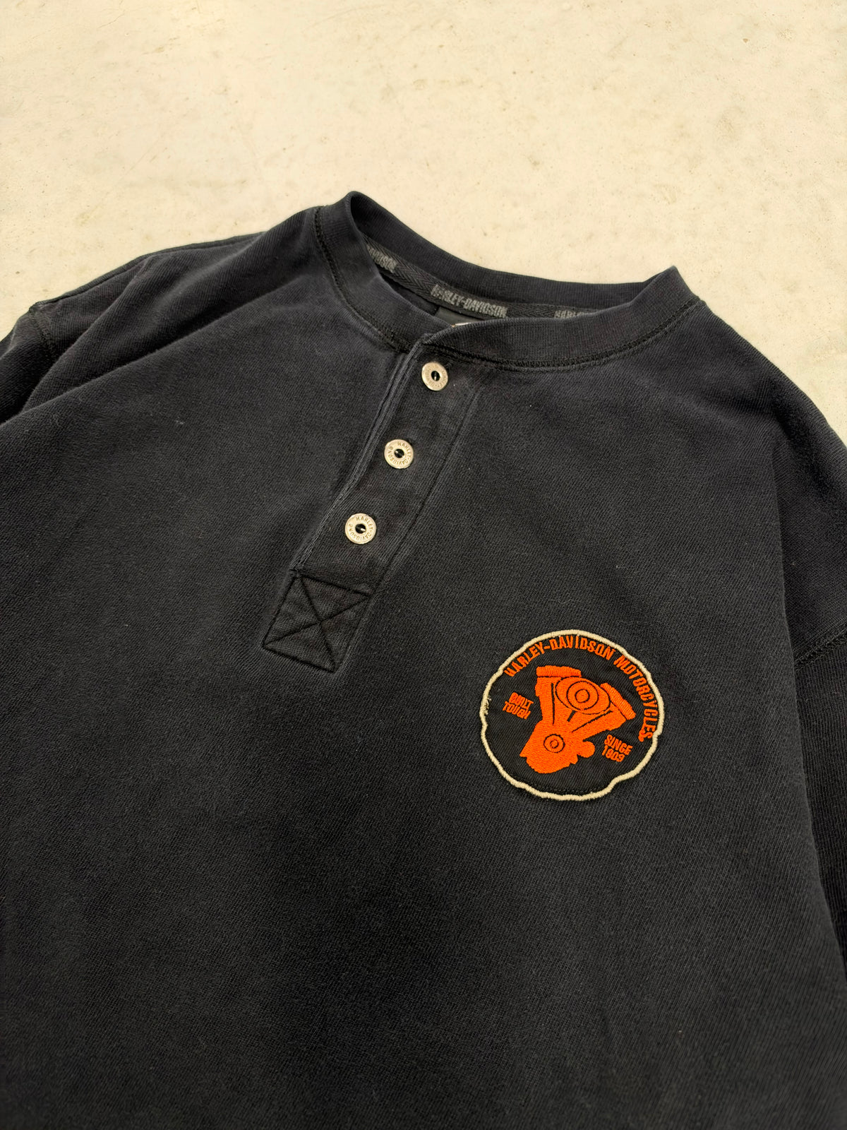 Harley Davidson Mens Black Long Sleeve Henley Shirt Engine Graphic Size M (Day 38)
