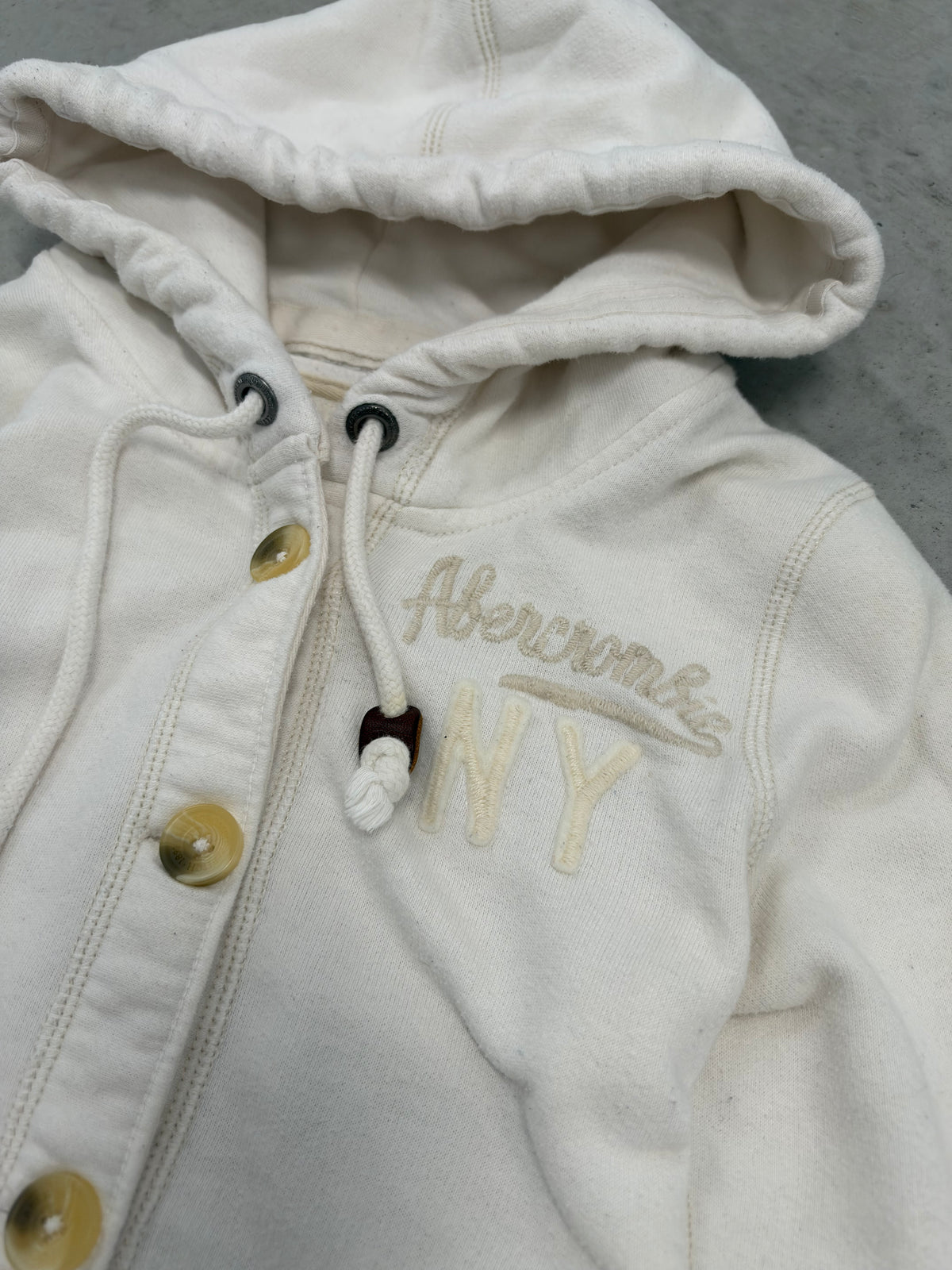 Abercrombie & Fitch Women XS Cream Button Hoodie A&F Logo Y2K Fleece Sweatshirt (Day 34)