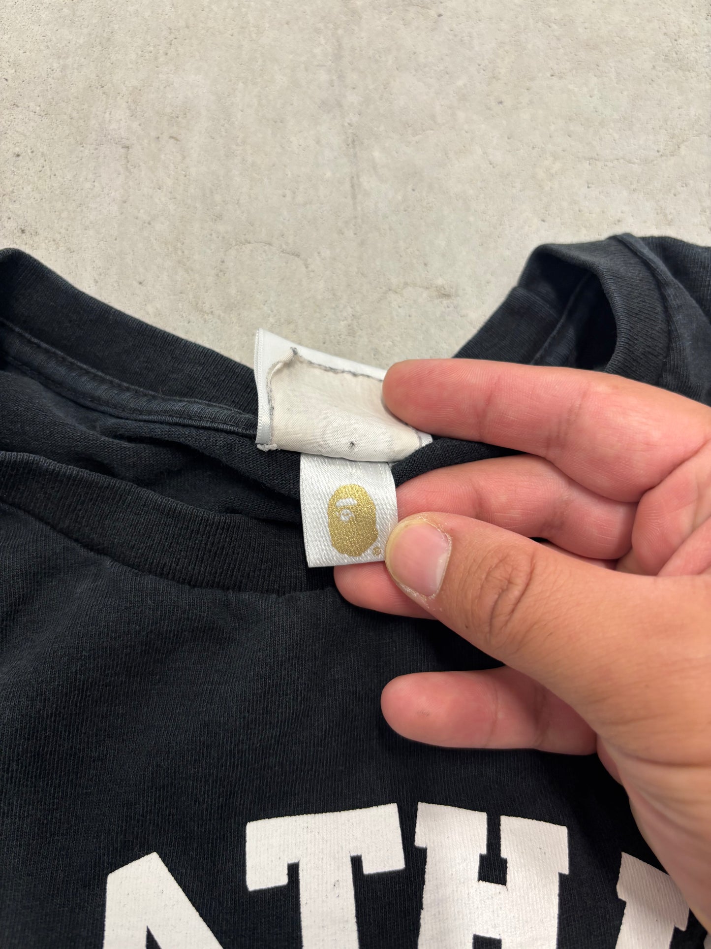 BAPE A Bathing Ape Tee Sz Large (Day 6)