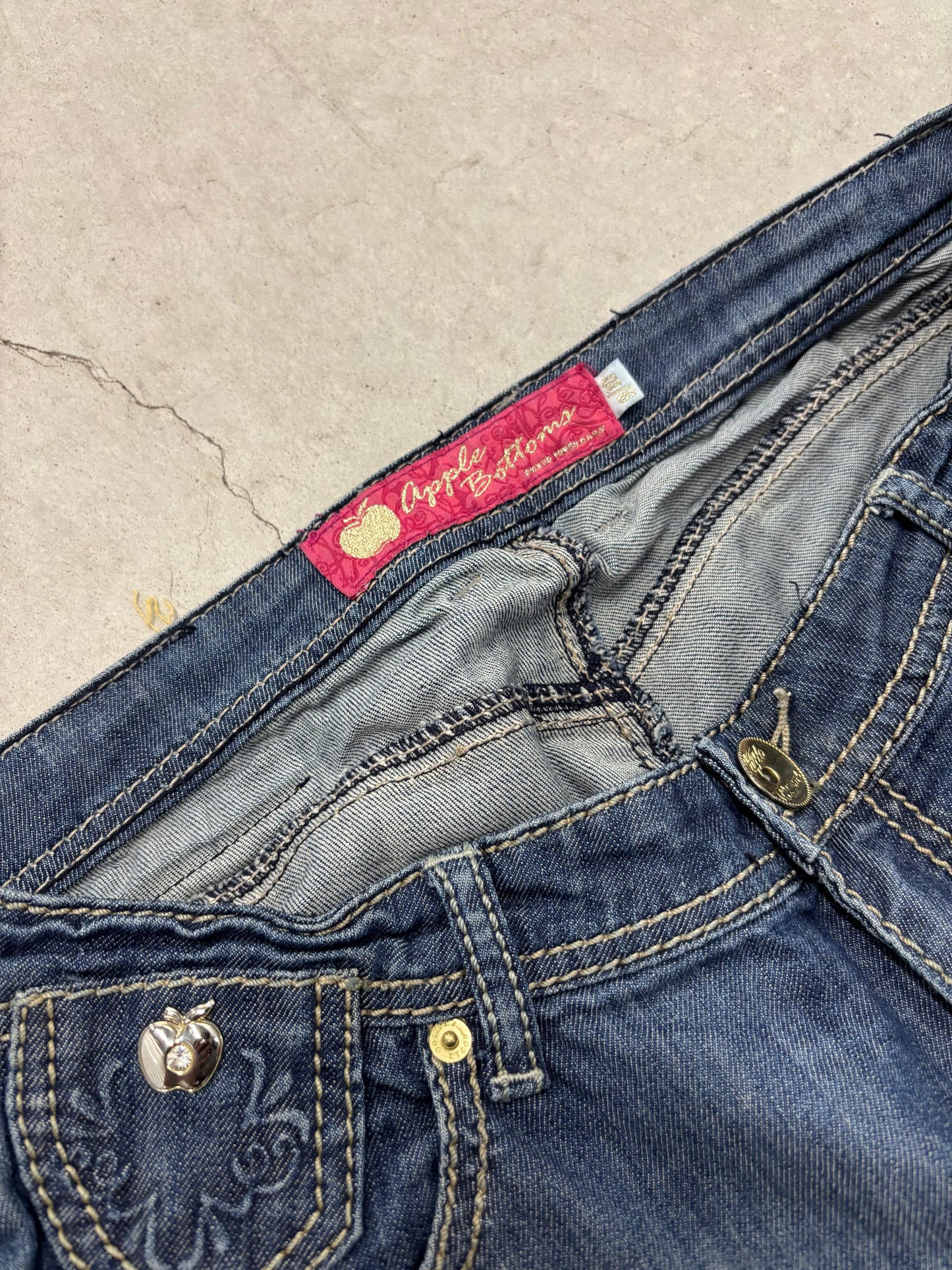 Apple Bottoms Embellished Jeans Sz 9/10