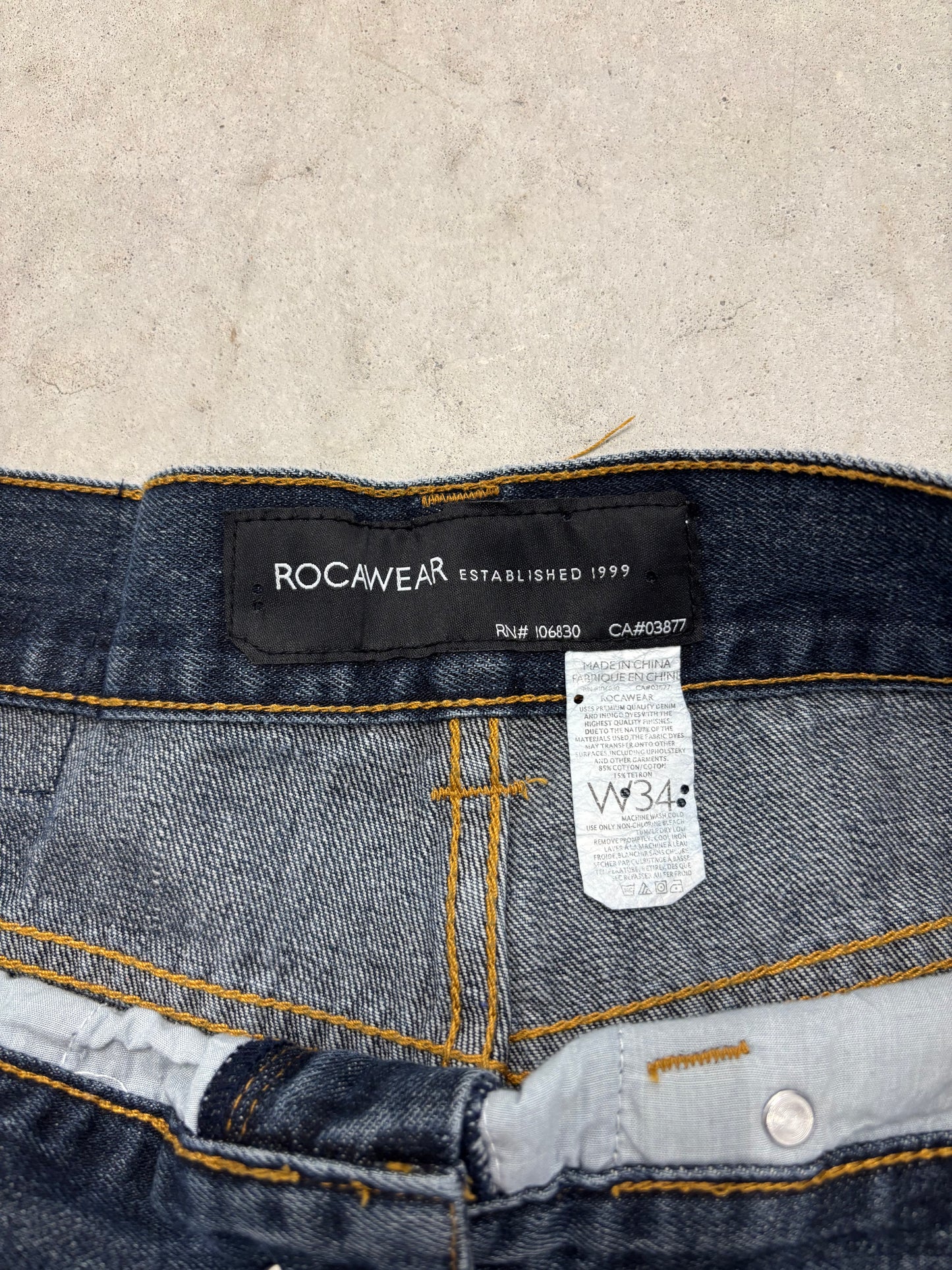 Vintage Rocawear White R Embroidered Jeans Sz 34