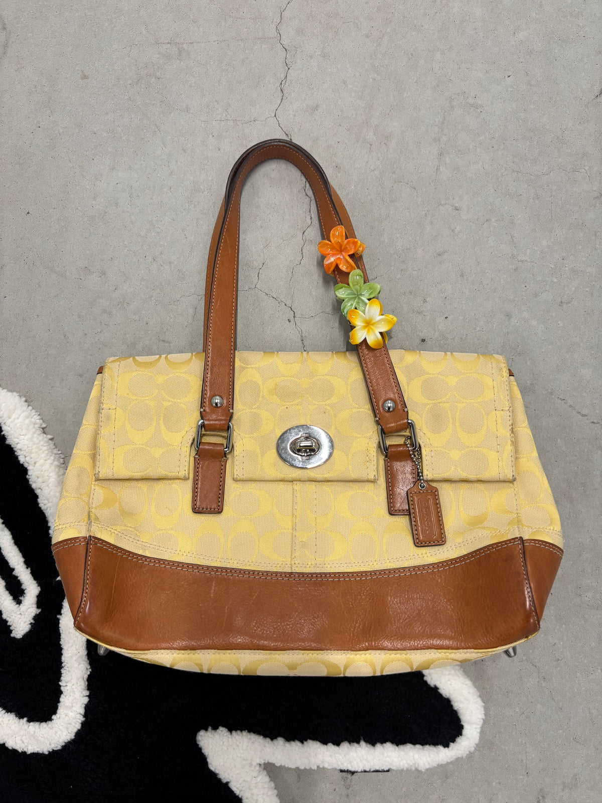 Coach Hamptons Signature Jacquard Shoulder Bag Yellow And Tan