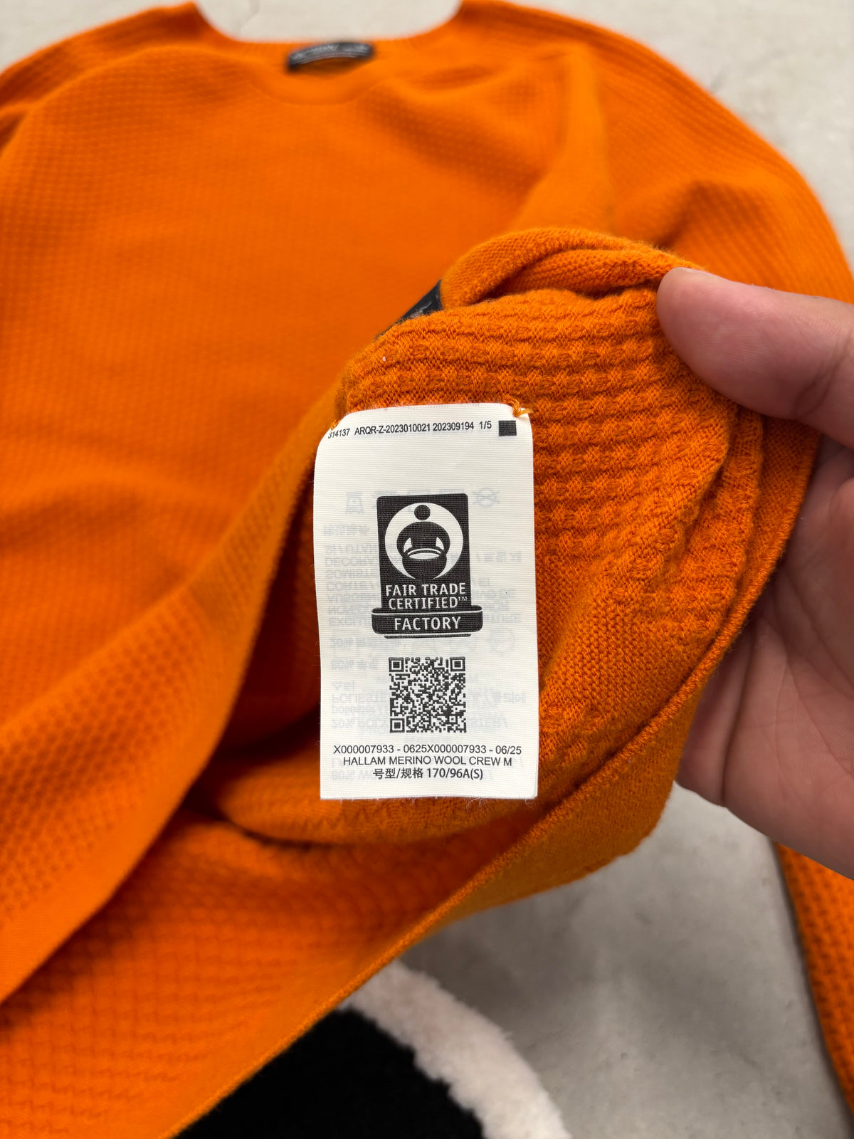 Arc'teryx Hallam Merino Wool Crew Orange Sz Small