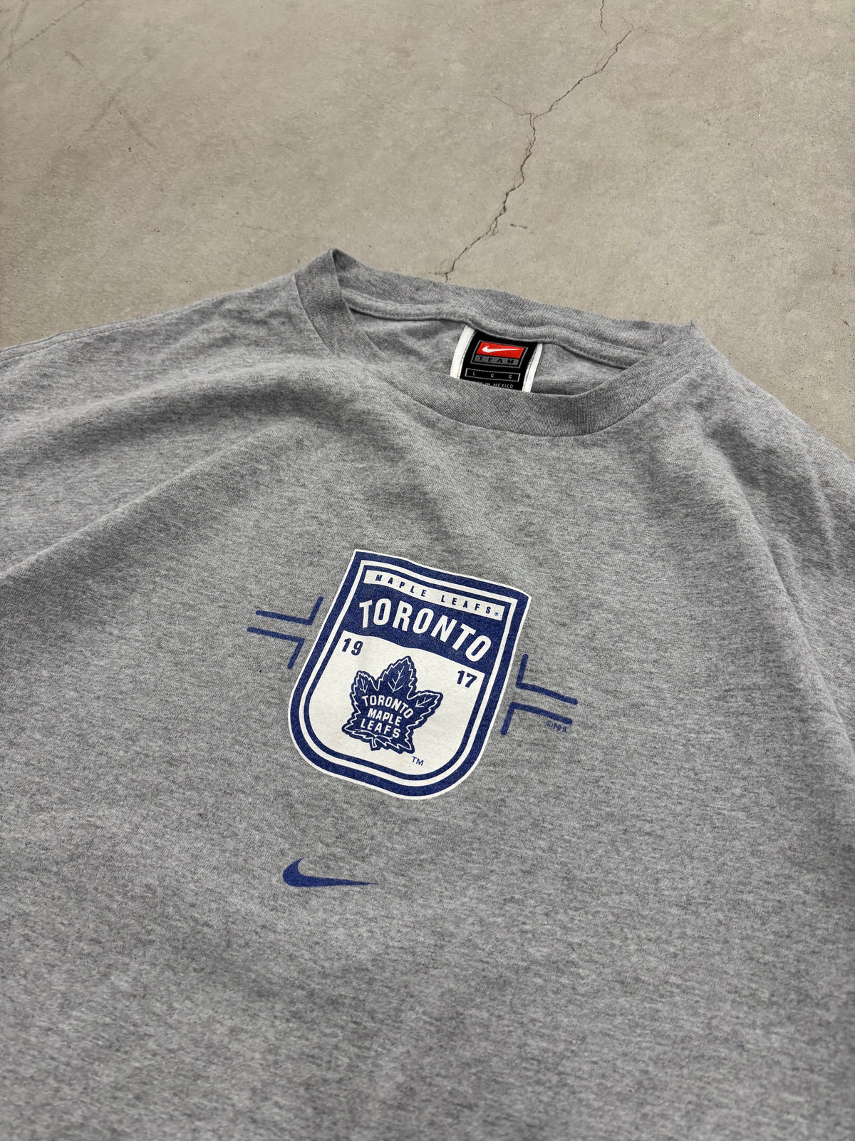 Nike Toronto Maple Leafs Tee Grey Sz Large (Day 8)
