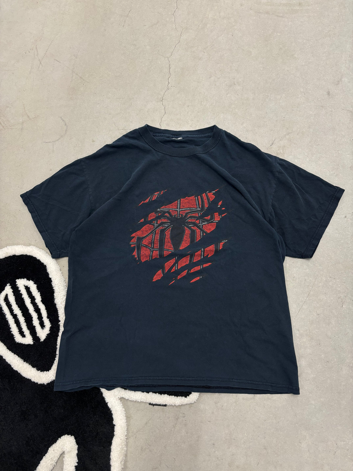 00s Spider-Man Web Tee Sz Medium (Day 10)
