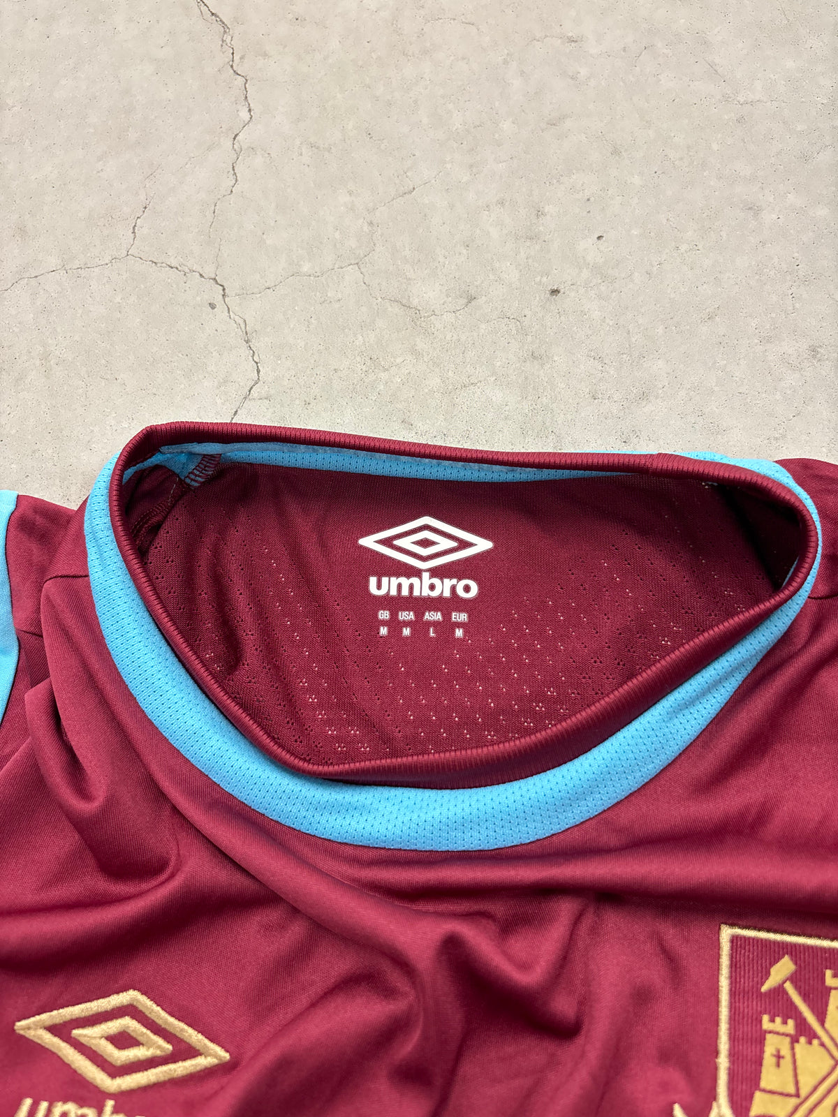 West Ham United 2016 Home Shirt Sz Medium (Day 11)