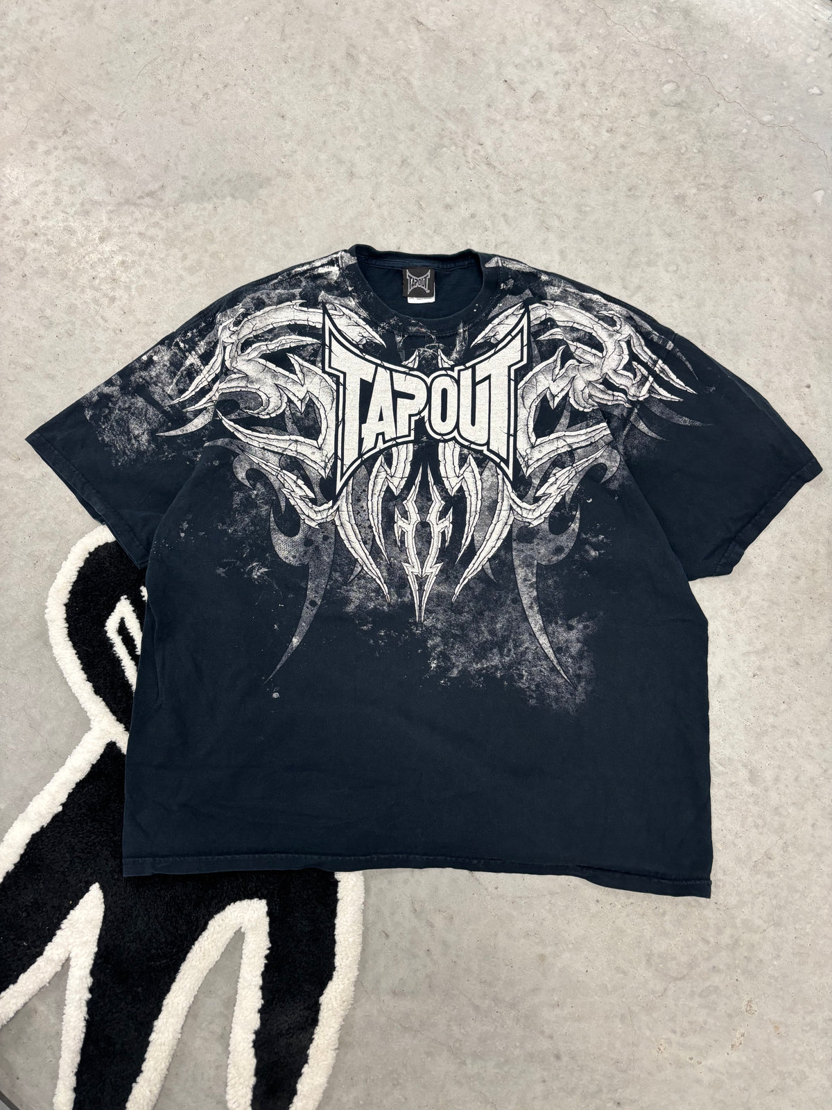 Tapout Graphic Tee Sz XX-Large (Day 13)
