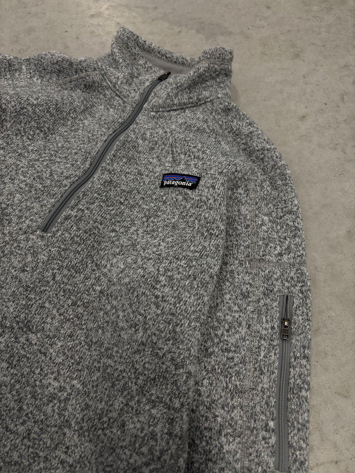 Patagonia Grey Quarter-Zip Fleece Wms Sz Large (Day 17)